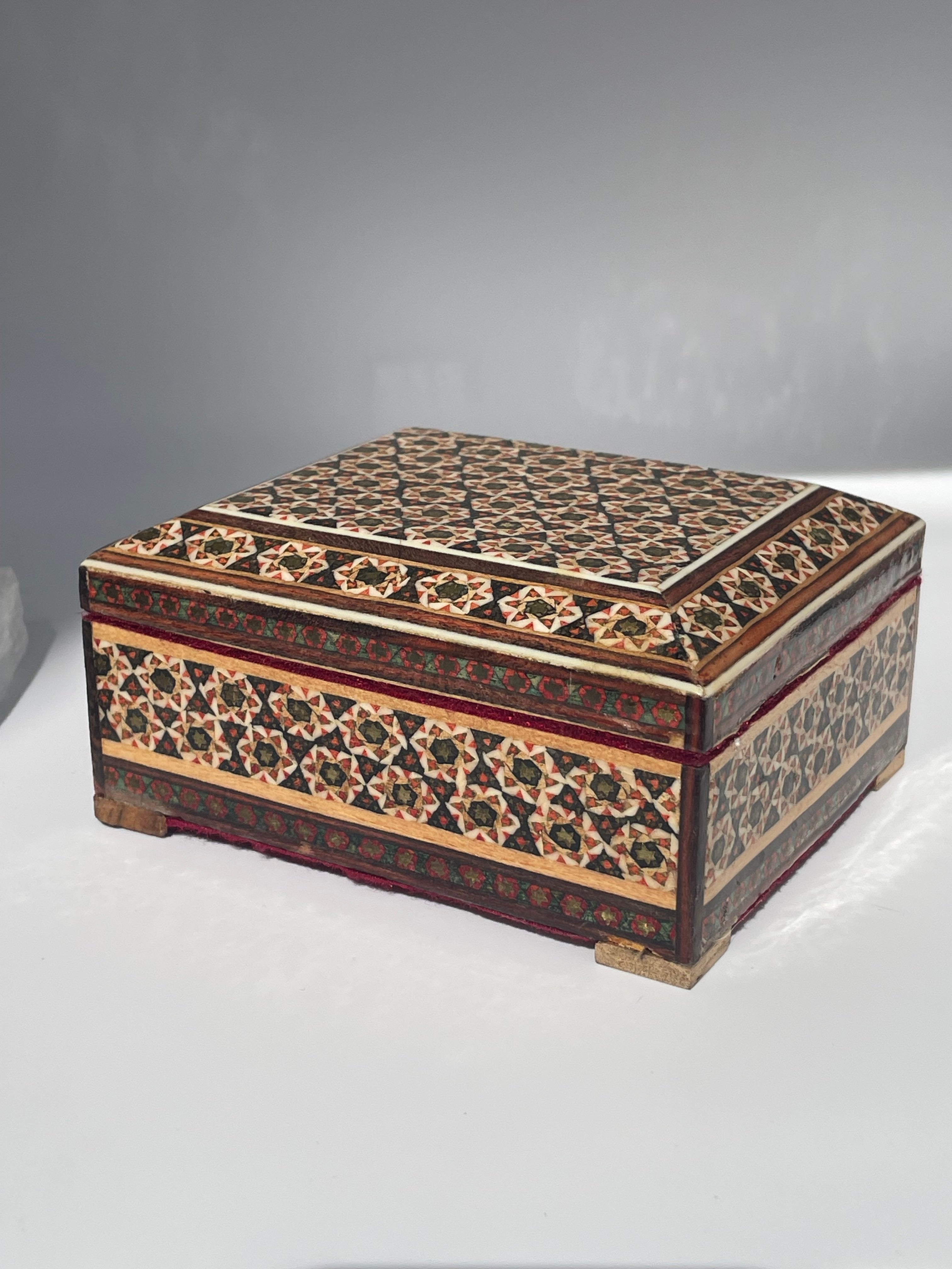 Mother of Pearl Geometric Star Inlay Jewelry Box