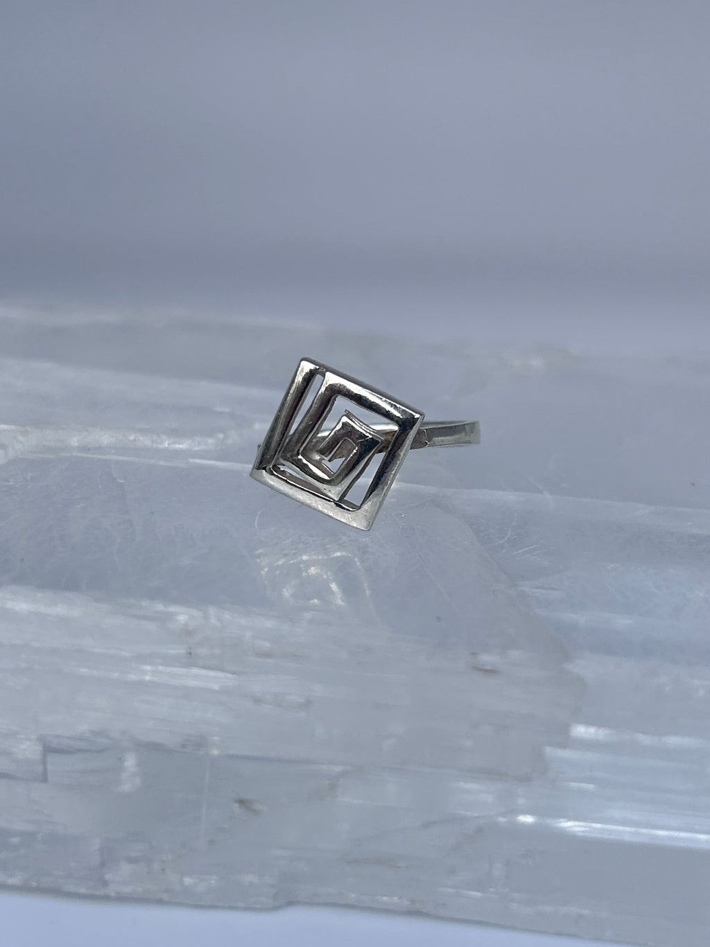 Little Miss Hypnotist Ring