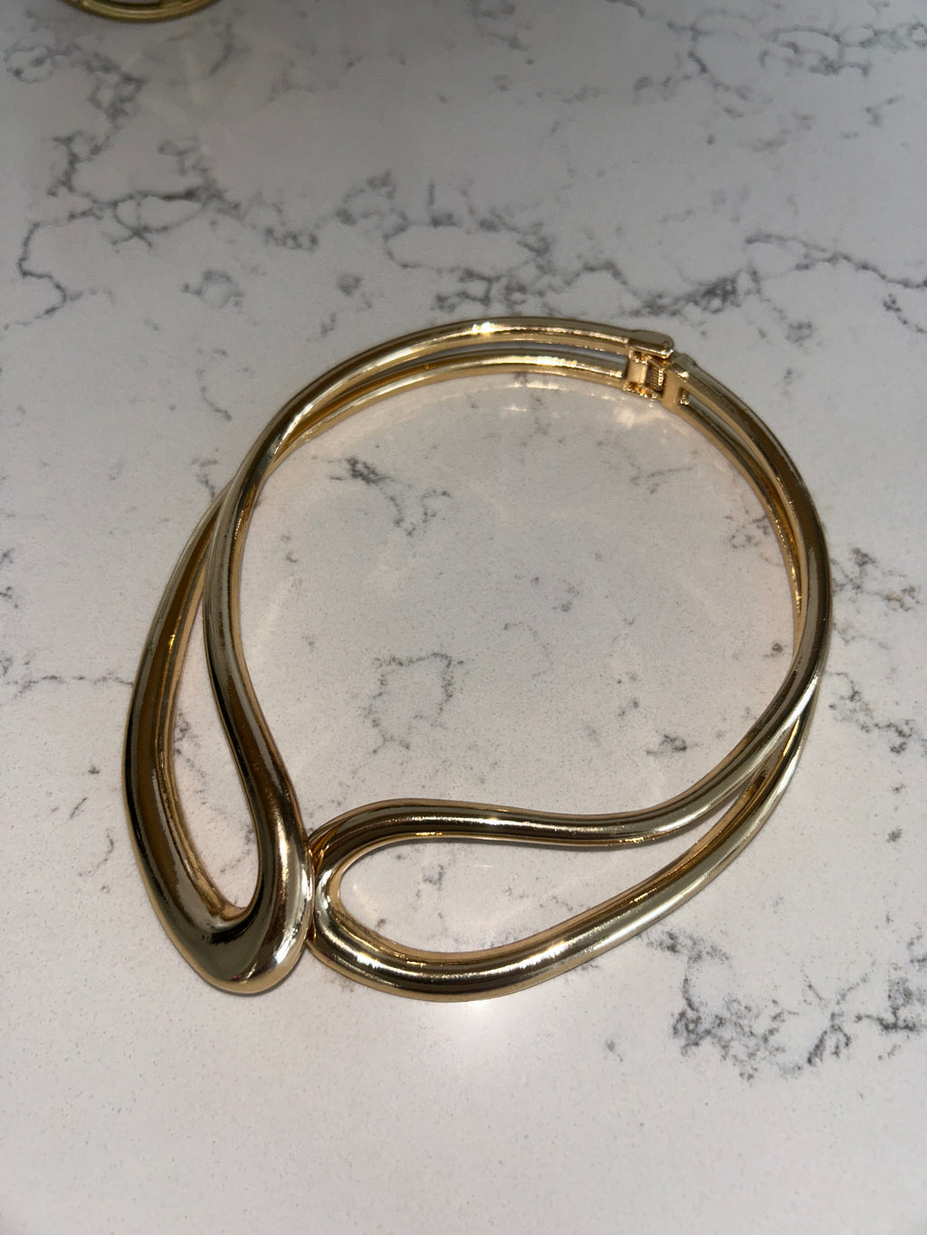 Gold-Tone Collar Necklace Sculptural Hinge Design