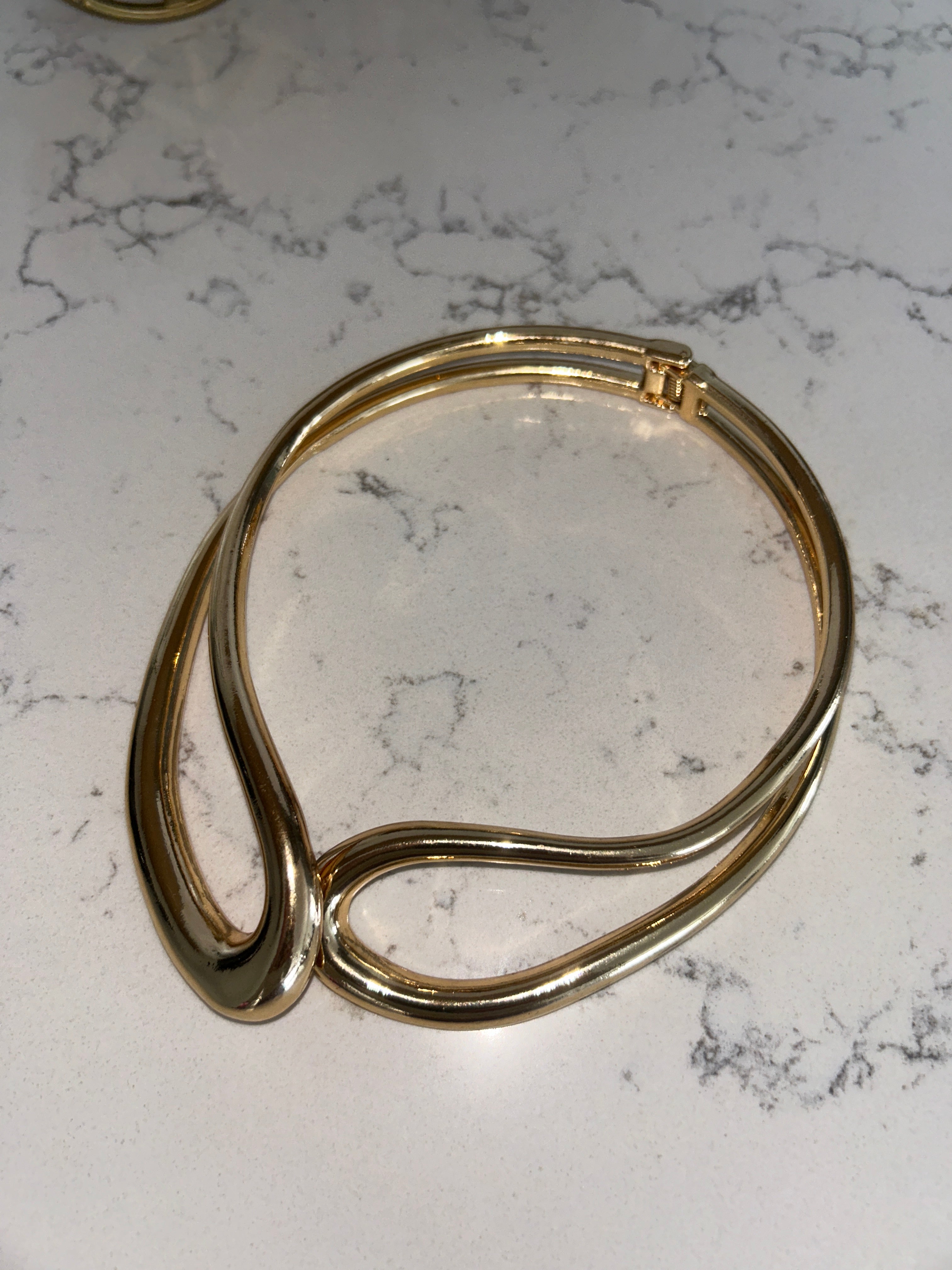 Gold-Tone Collar Necklace Sculptural Hinge Design