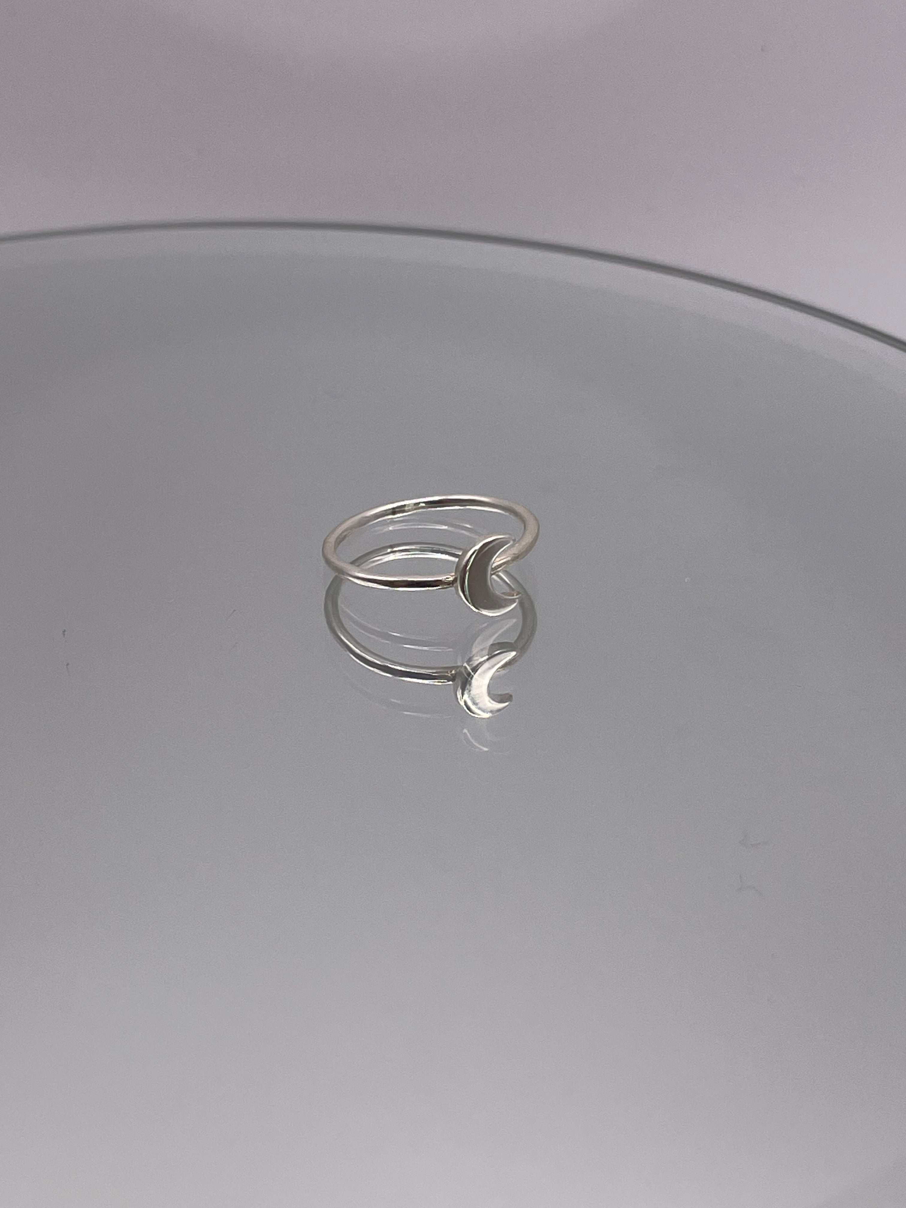 Baby Crescent Moon Ring
