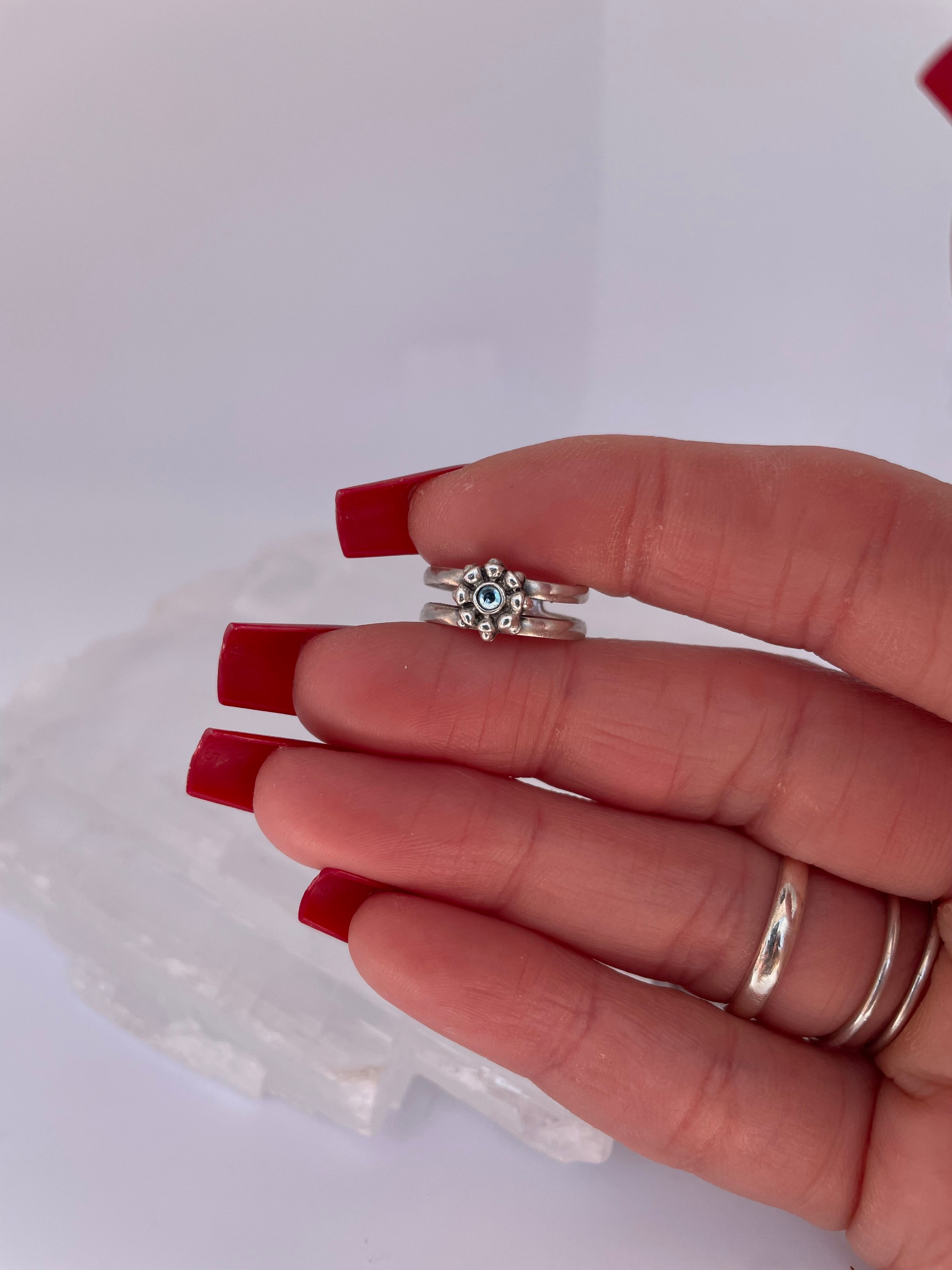Little Miss Daisy Ring