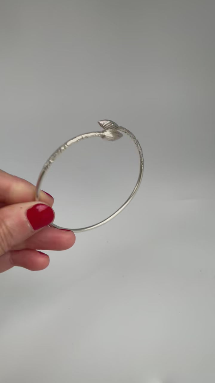 Video of the cocoa pod cuff bracelet turning in the hand